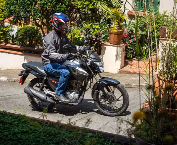 Detalhe do conforto da Honda CG 160 Start