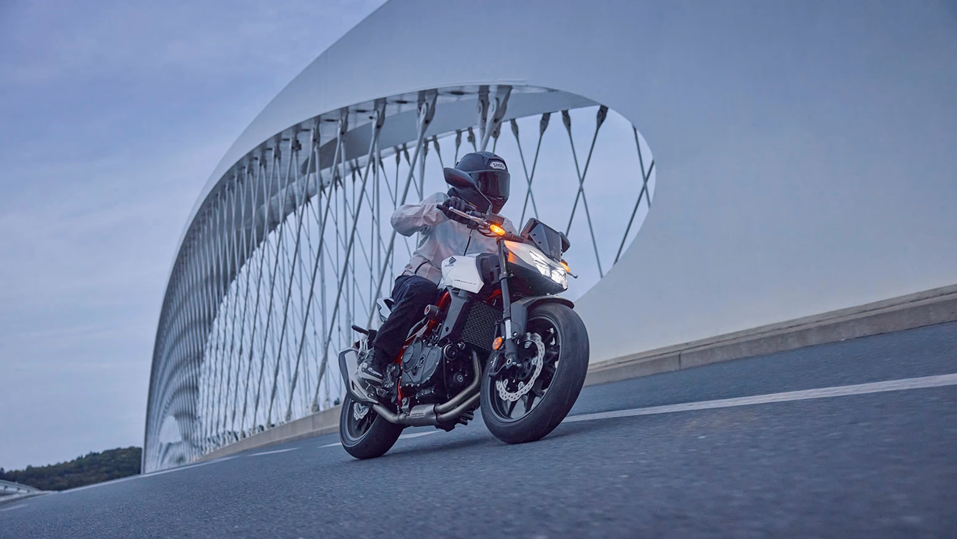 Moto Hornet 750 Galeria de Fotos - 11 de 20